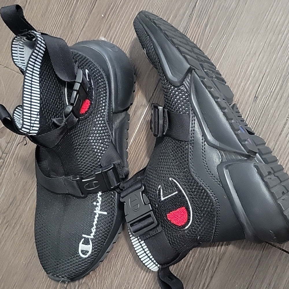 Champion high top woman shoes Size 9